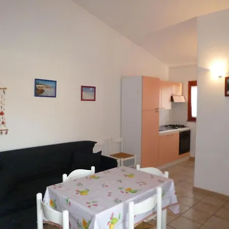 Locazione Turistica Geranium Beach - Teo350 Apartment